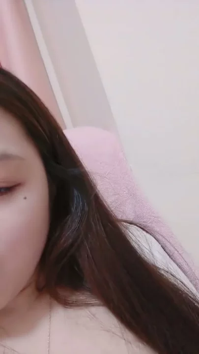 Screenshot 8 from Shaved Pussy Solo Session — Intense Asian Amateur with Dildo and Vibrator