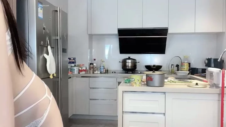 Screenshot 9 from Kitchen Lingerie Striptease — Petite Asian Beauty Solo Performance