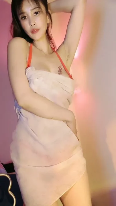 Screenshot 1 from Japanese Solo Tease — Masked Amateur in Lingerie Shows Off Natural Curves