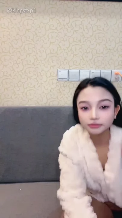 Screenshot 3 from Solo Japanese Amateur POV — Face Reveal with Dildo Pleasure Session [FC2-PPV-2740000]