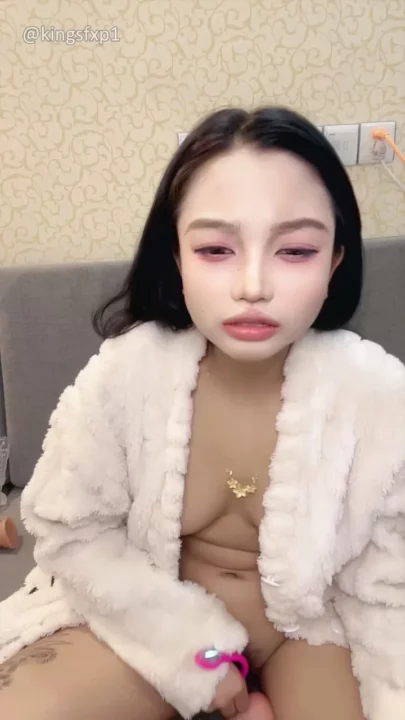 Screenshot 21 from Solo Japanese Amateur POV — Face Reveal with Dildo Pleasure Session [FC2-PPV-2740000]