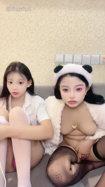 Screenshot 38 from Solo Japanese Amateur POV — Face Reveal with Dildo Pleasure Session [FC2-PPV-2740000]