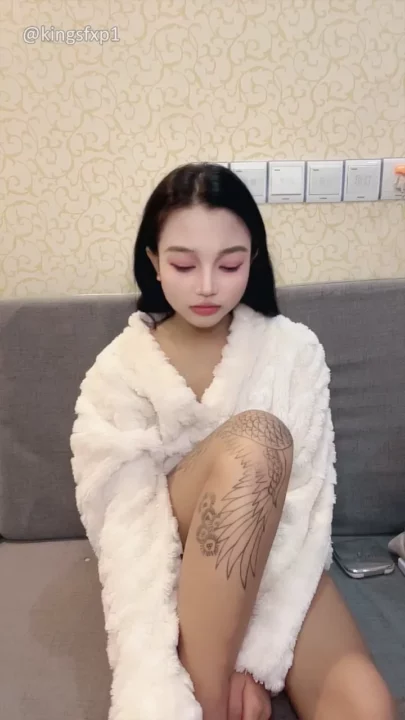 Screenshot 9 from Solo Japanese Amateur POV — Face Reveal with Dildo Pleasure Session [FC2-PPV-2740000]