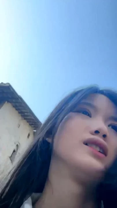 Screenshot 14 from Outdoor Japanese Amateur — Shy Teen Encounter with Full Face Exposure