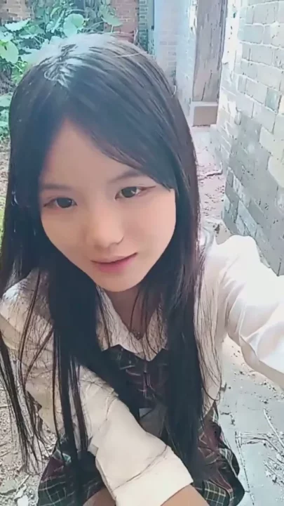 Screenshot 21 from Outdoor Japanese Amateur — Shy Teen Encounter with Full Face Exposure