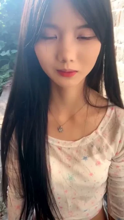 Screenshot 5 from Outdoor Japanese Amateur — Shy Teen Encounter with Full Face Exposure