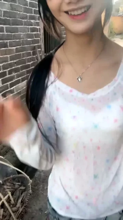 Screenshot 8 from Outdoor Japanese Amateur — Shy Teen Encounter with Full Face Exposure