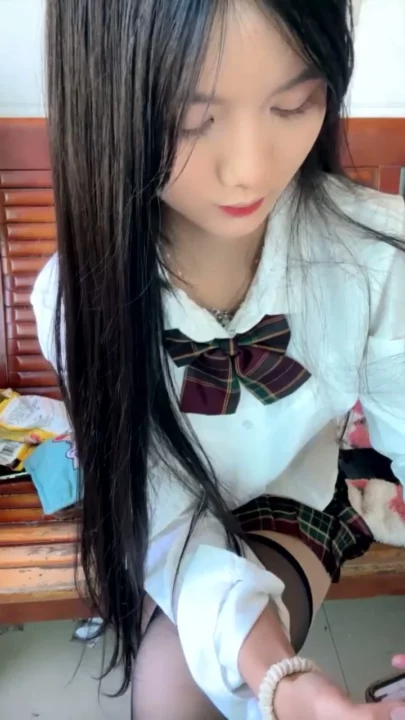 Screenshot 10 from Outdoor Japanese Amateur — Shy Teen Encounter with Full Face Exposure