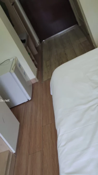 Screenshot 4 from Uncensored Japanese Amateur — Petite Asian Beauty in Hotel Room [FC2-PPV-43424]