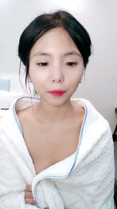 Screenshot 1 from Authentic Asian Live Stream — Uncensored Couple’s Bedroom Session