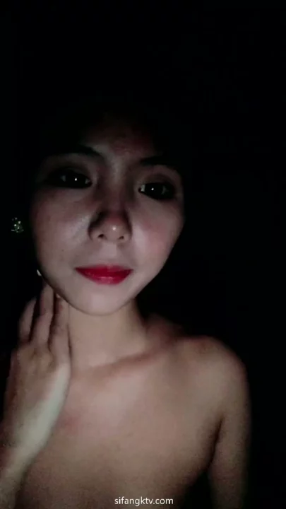 Screenshot 6 from Authentic Asian Live Stream — Uncensored Couple’s Bedroom Session
