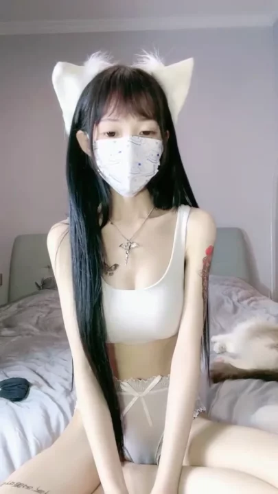Screenshot 6 from Petite Asian Beauty in Lingerie — Intimate Solo Livestream with Face Reveal