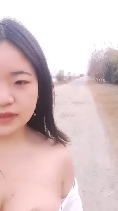 Screenshot 18 from Petite Asian Performer Flaunts Face in Risky Public Solo Session