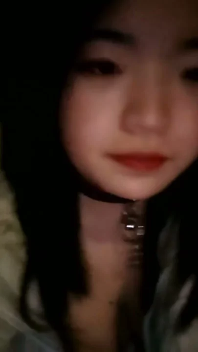 Screenshot 27 from Petite Asian Performer Flaunts Face in Risky Public Solo Session