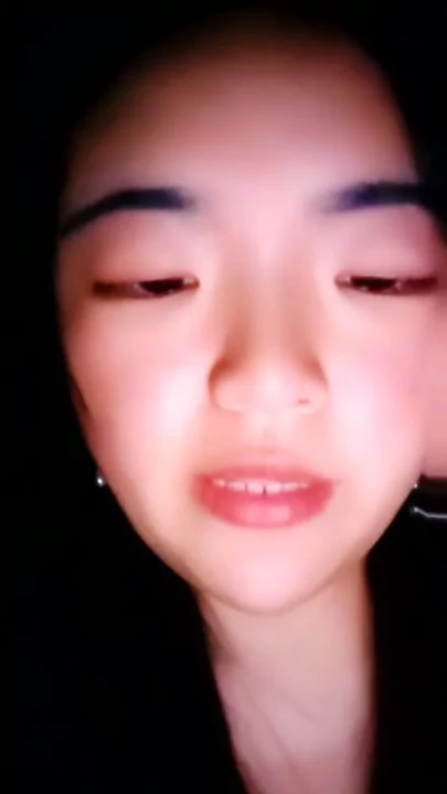 Screenshot 7 from Petite Asian Performer Flaunts Face in Risky Public Solo Session
