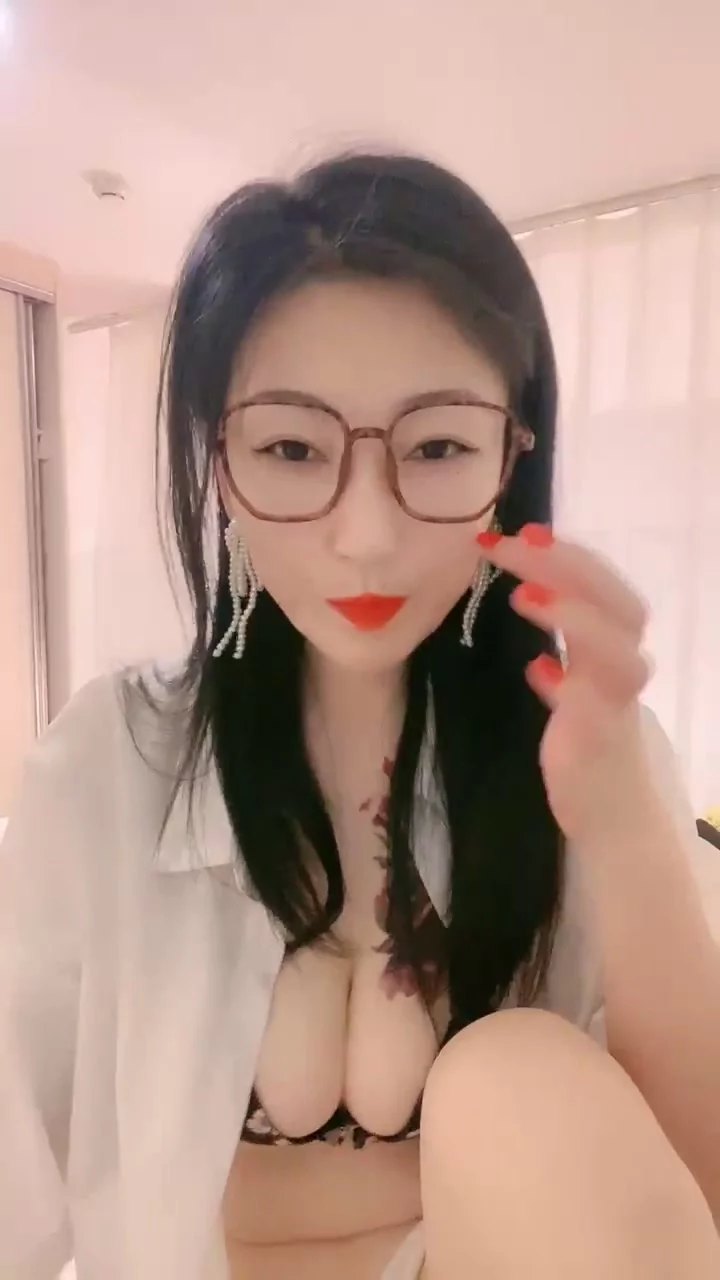 Play video: Petite Asian Glasses Girl in Uncensored POV — Lingerie & Deepthroat Action
