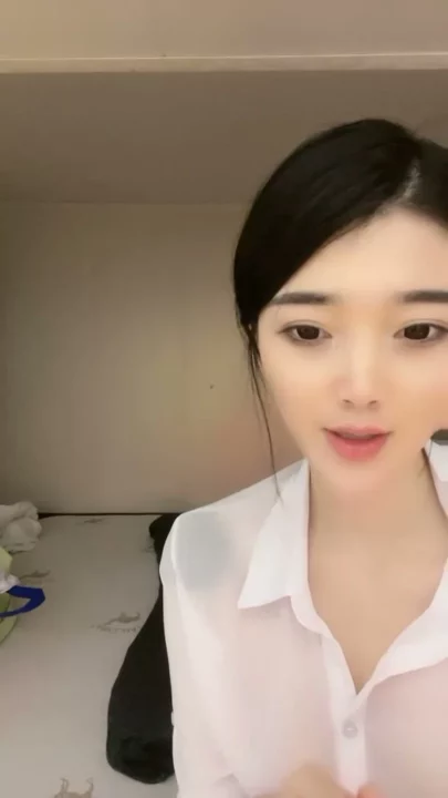 Screenshot 16 from Glasses-Wearing Asian Amateur Su Su LUCKY Takes Rough POV Creampie in Hotel Room