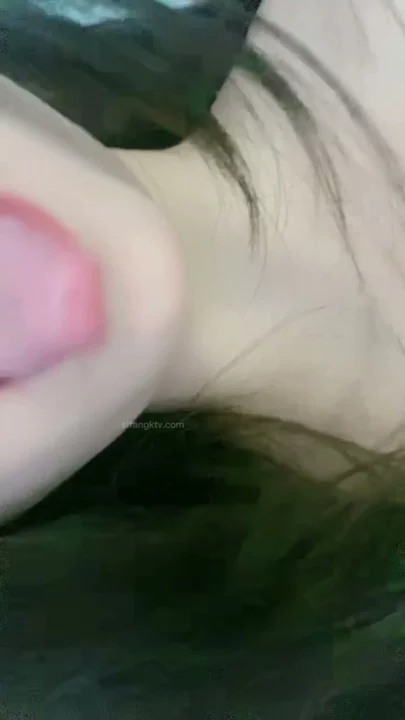 Screenshot 2 from Exclusive Leaked Livestream: Petite Asian’s Intimate Solo Session in Lingerie