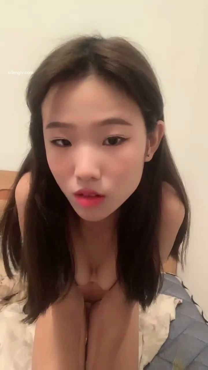 Play video: Petite East Asian Beauty in Amateur POV — Face Fully Visible, Partner Off-Screen