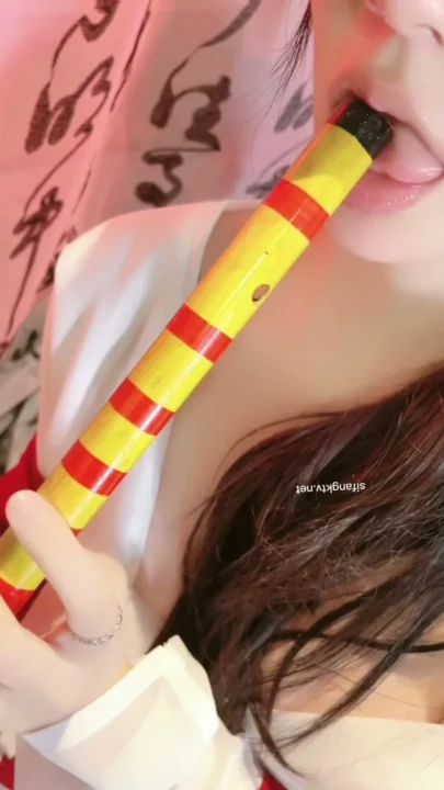 Screenshot 15 from Exclusive Xie Xiao’an Shoot — Red Liquid Seduction with Cumshot Climax