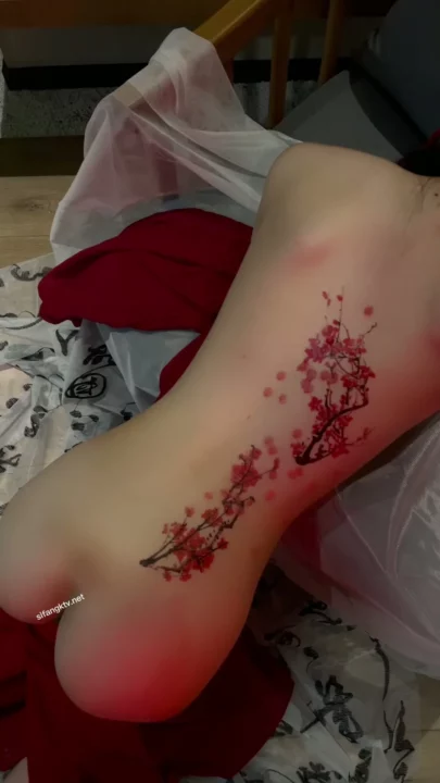 Screenshot 35 from Exclusive Xie Xiao’an Shoot — Red Liquid Seduction with Cumshot Climax