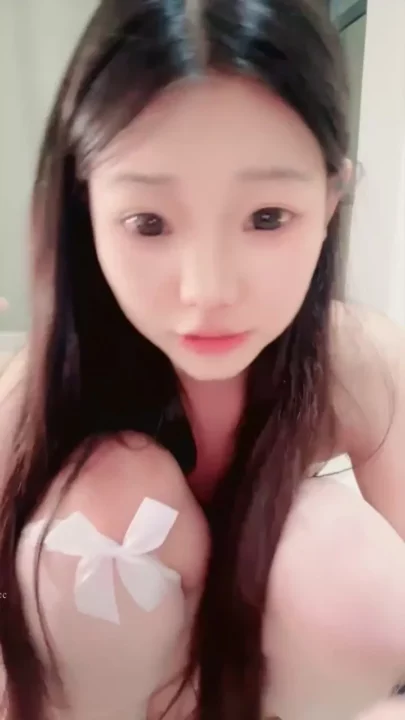 Screenshot 16 from Asian Amateur Solo Debut — Petite Asian Masturbation in Bedroom
