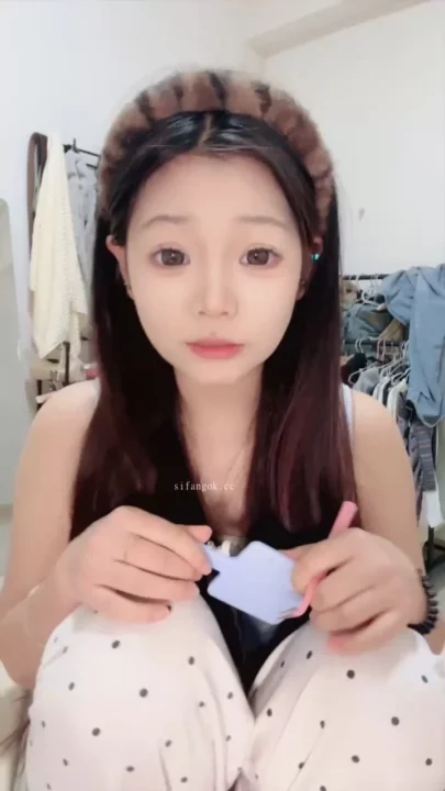 Screenshot 20 from Asian Amateur Solo Debut — Petite Asian Masturbation in Bedroom