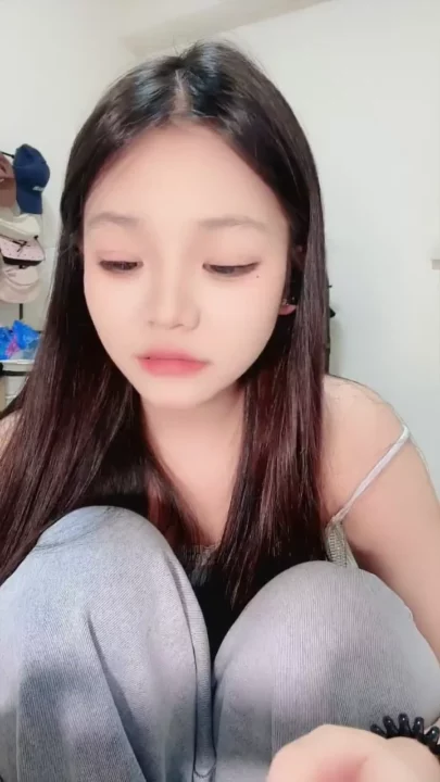 Screenshot 27 from Asian Amateur Solo Debut — Petite Asian Masturbation in Bedroom