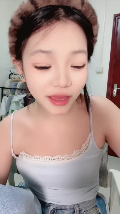 Screenshot 30 from Asian Amateur Solo Debut — Petite Asian Masturbation in Bedroom