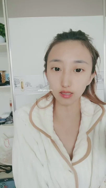 Screenshot 15 from Livestream Leak — Asian Amateur Flaunts Lingerie Solo, Face Fully Visible