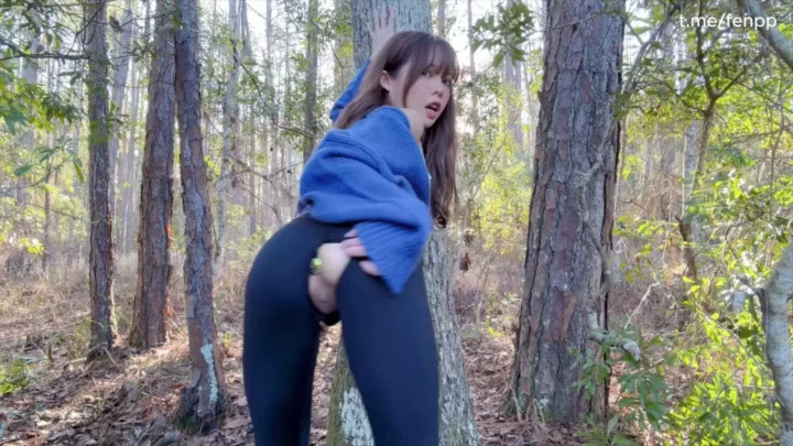 Screenshot 1 from East Asian Solo Forest Masturbation — Glass Dildo & Water Bottle POV