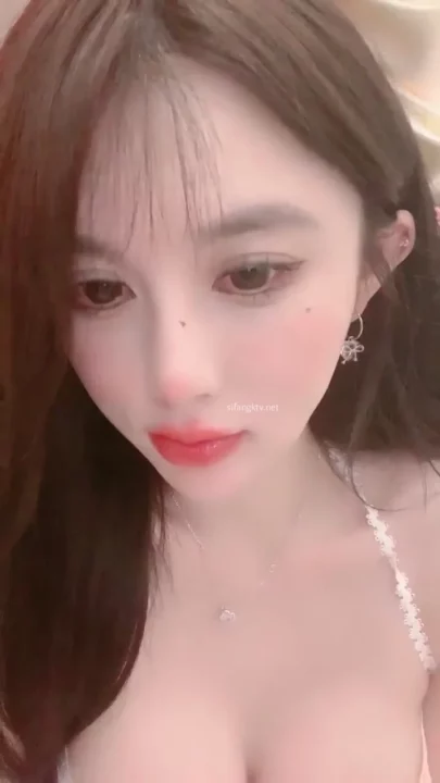 Screenshot 11 from Solo Asian Amateur in Lingerie — Intimate Face-Reveal Masturbation POV
