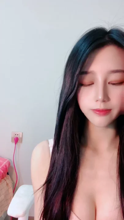 Screenshot 6 from Qi Qi’s Solo Session — Pink Lingerie and Fishnets Highlight Her All-Natural Appeal