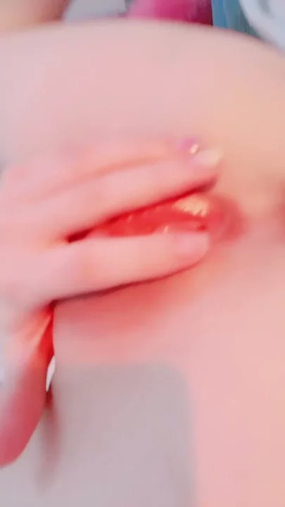 Screenshot 16 from Mengmeng’s Solo Session — East Asian Amateur Plays with Vibrator in Pink Bedroom