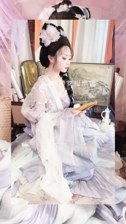 Screenshot 1 from Miao Xiaoji Hanfu Self-Pleasure — Asian Amateur Face Reveal Solo Scene