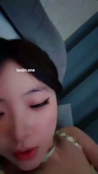 Screenshot 7 from Solo Sensation: Petite Asian Beauty in Green Lace Tease