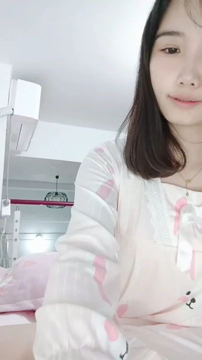 Screenshot 8 from Qianqian’s Private Solo Session — Petite Asian Amateur in Lace & Pajamas