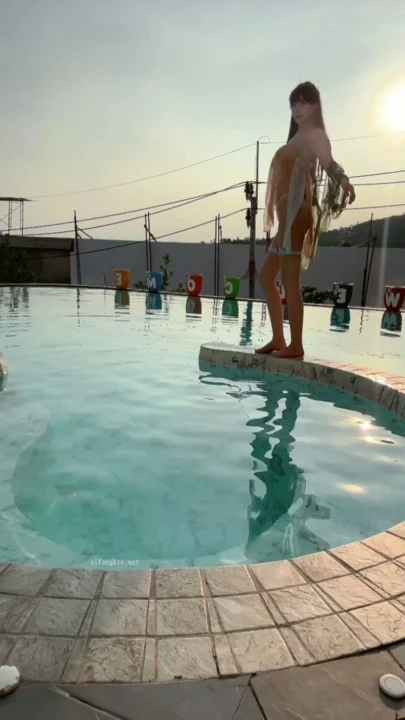 Screenshot 9 from Poolside Glamour — Zhu Keer Showcases Sheer Lingerie in Solo Shoot