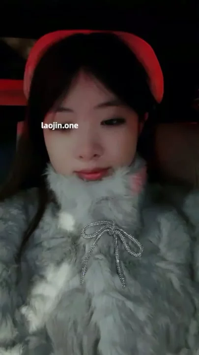 Screenshot 5 from College Girl Seduces Ride-Share Driver — Xiao’s Hotel Escort Adventure Ends in Creampie