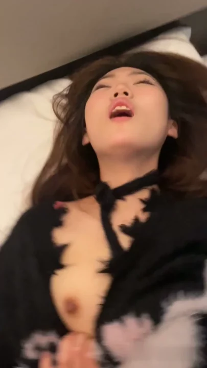 Screenshot 16 from Asian Escort Hotel POV — Xinxin Shaved Pussy Creampie and Blowjob