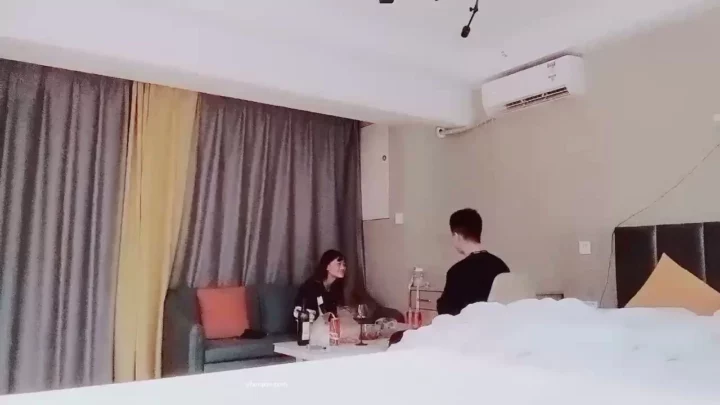 Screenshot 21 from Leaked Livestream: Petite Asian Escort Takes Two Guys in Hotel Room POV
