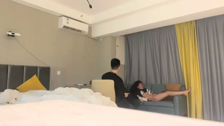 Screenshot 4 from Leaked Livestream: Petite Asian Escort Takes Two Guys in Hotel Room POV