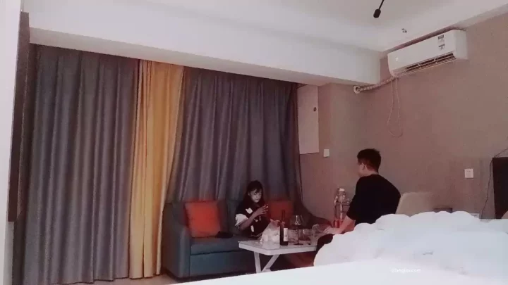 Screenshot 10 from Leaked Livestream: Petite Asian Escort Takes Two Guys in Hotel Room POV