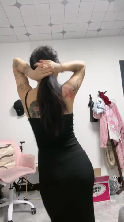 Screenshot 4 from Explicit Asian Solo Session — Dildo Pleasure and Revealed Face Orgasm