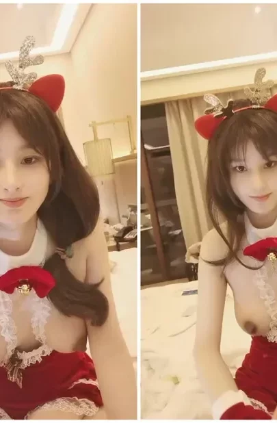 Screenshot 17 from Asian Livestream Amateur Solo — Petite Beauty in Santa Lingerie with Dildo