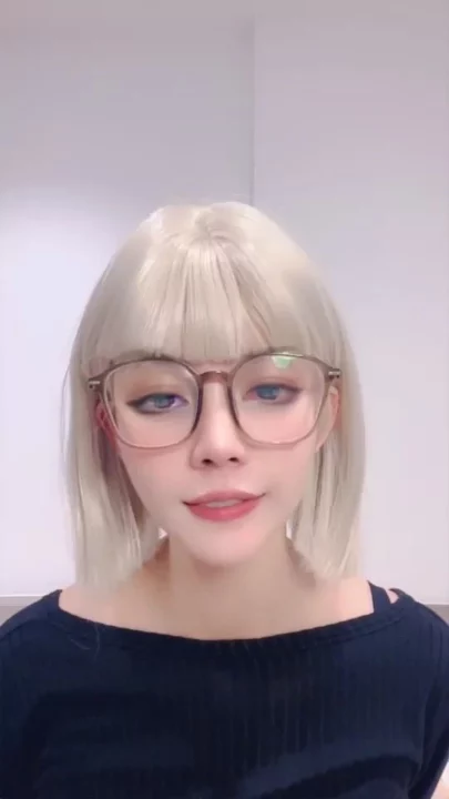 Screenshot 14 from Exclusive Leaked Asian Stream Featuring a Petite Glasses-Clad Star