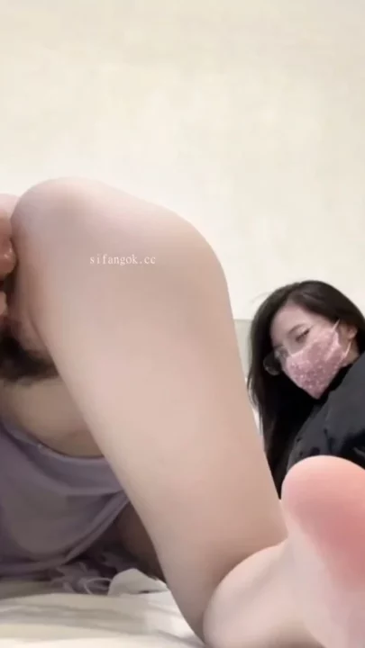 Screenshot 12 from Masked Amateur Models in Crop Top and Plaid Skirt During Asian Livestream