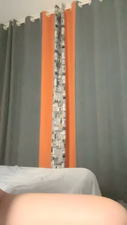 Screenshot 10 from Glasses-Wearing Amateur Ranxi Plays with Pink Toy in Uncensored Asian Livestream
