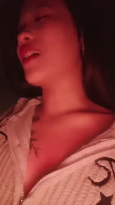 Screenshot 5 from Uncensored Asian Streamer Gets Rough by the River — Full Face Amateur Action