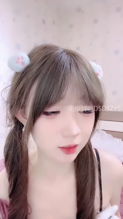 Screenshot 6 from Beibei’s Intimate Livestream — Twin Braids & Lingerie in Uncensored Solo